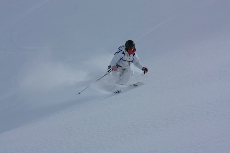 Heliski Riksgränsen 16 april 2009. Foto: Carl Lundberg